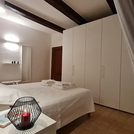 La Serva Padrona Apartment