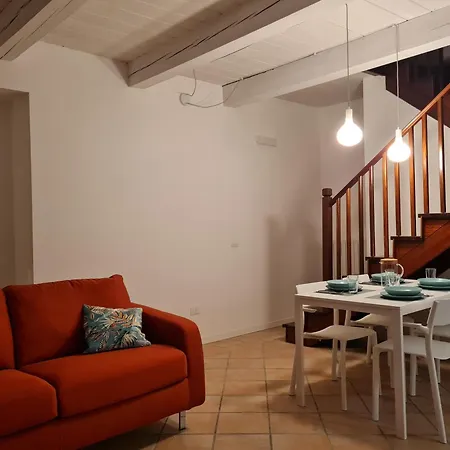 La Serva Padrona Apartment *