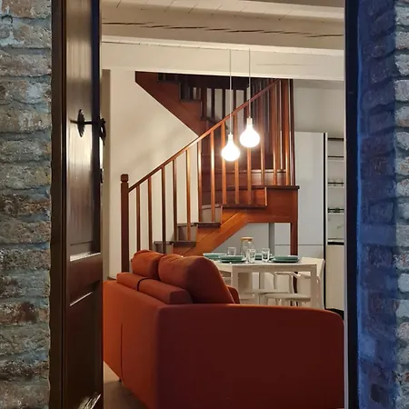 La Serva Padrona Apartment *